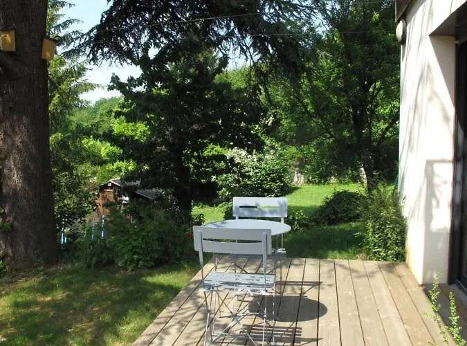 Les Terrasses De Bed & Breakfast Rochetaillee-sur-Saone